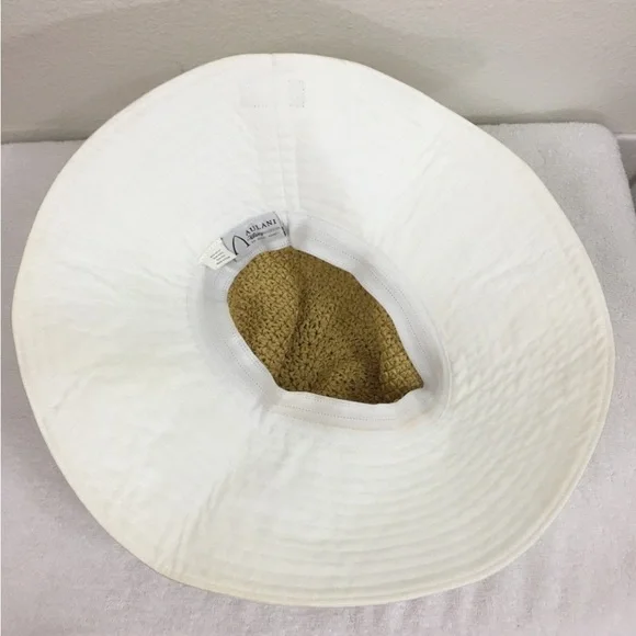 Disney Resorts Aulani Hawaii Tan Rattan Off White Bucket 